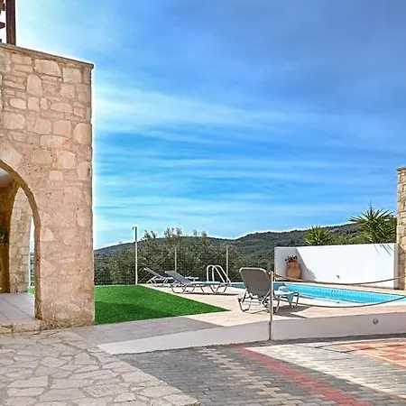 Villa Silvia By Andrian Kalamitsion Alexandrou